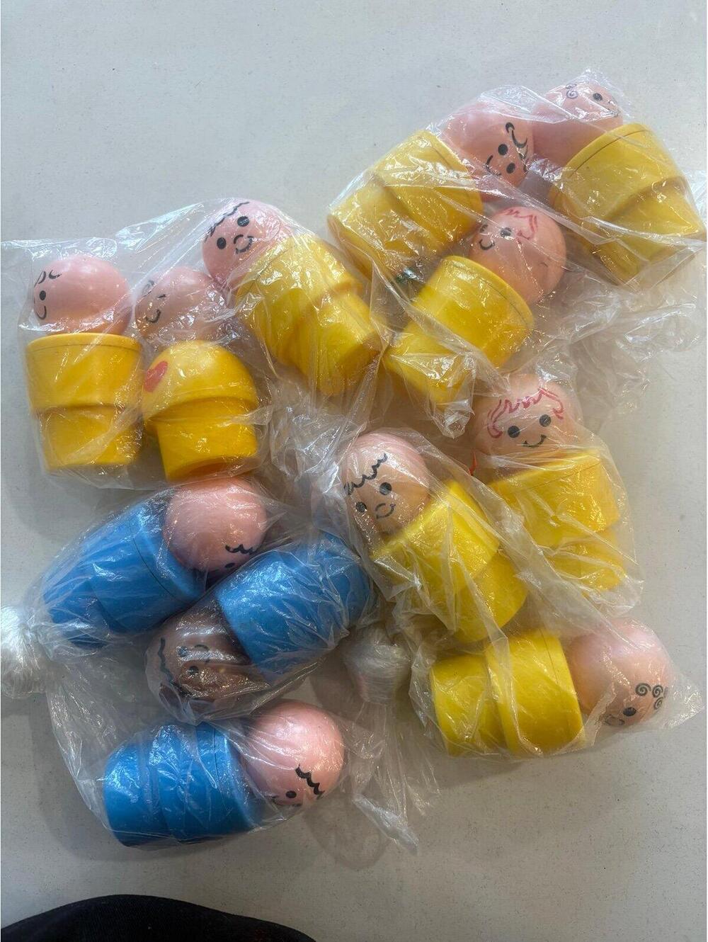 Vintage little people figure lot